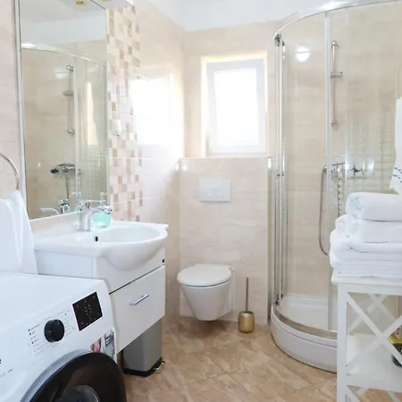 Perina Apartment *