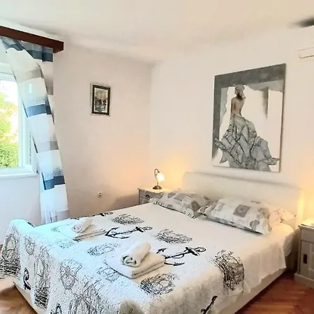 Perina Apartment *